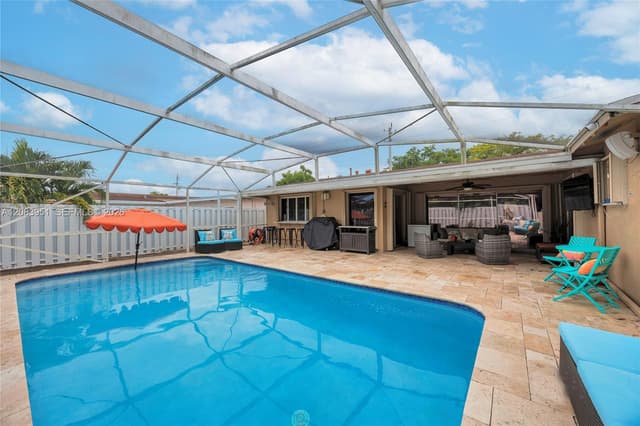 8441 Sunset Strip, Sunrise FL 33322 - Sunrise, FL - Photo 5