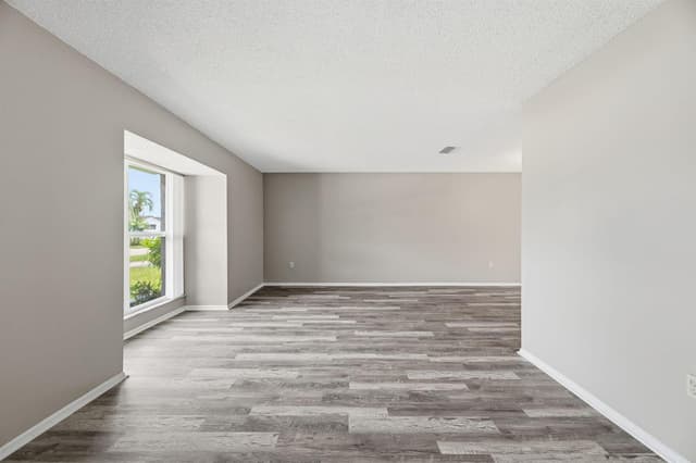 10830 NW 29TH Court, Sunrise FL 33322 - Sunrise, FL - Photo 2