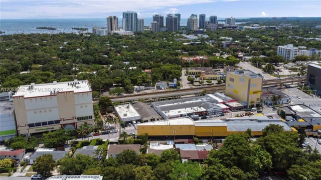2530 SW 27th St, Miami FL 33133 - Miami, FL - Photo 7