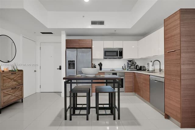 1010 SW 2nd Ave # 2005, Miami FL 33130 - Miami, FL - Photo 4