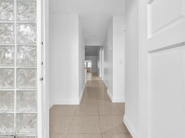 2408 N 35th Ave, Hollywood FL 33021 - Hollywood, FL - Photo 3