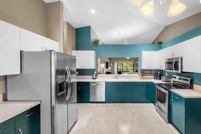 9729 SILLS Drive E # 201, Boynton Beach FL 33437 - Boynton Beach, FL - Photo 2