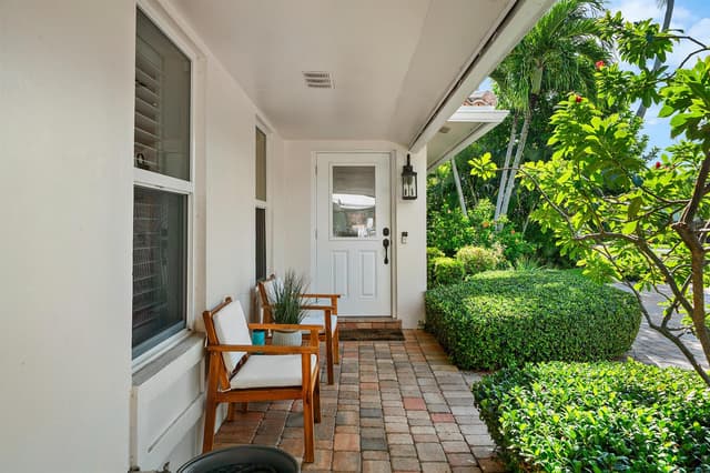 2641 NE 52nd Street, Lighthouse Point FL 33064 - Lighthouse Point, FL - Photo 4