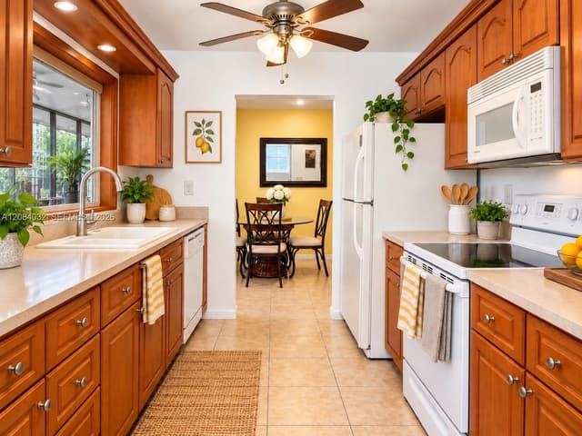 4719 NW 44th Ct, Tamarac FL 33319 - Tamarac, FL - Photo 5