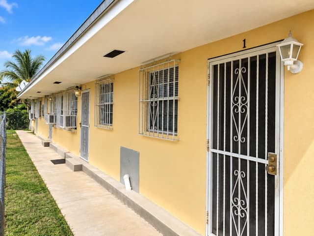3121 NW 133RD Street # 4, Opa-Locka FL 33054 - Opa-Locka, FL - Photo 2