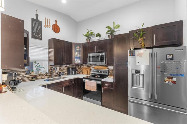 5318 NW 93rd Avenue, Sunrise FL 33351 - Sunrise, FL - Photo 5