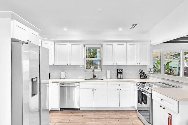 1580 NE 35TH Street, Oakland Park FL 33334 - Oakland Park, FL - Photo 3