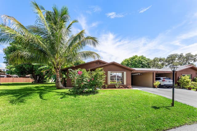 2664 SE 27th Lane # 58a, Boynton Beach FL 33435 - Boynton Beach, FL - Photo 2