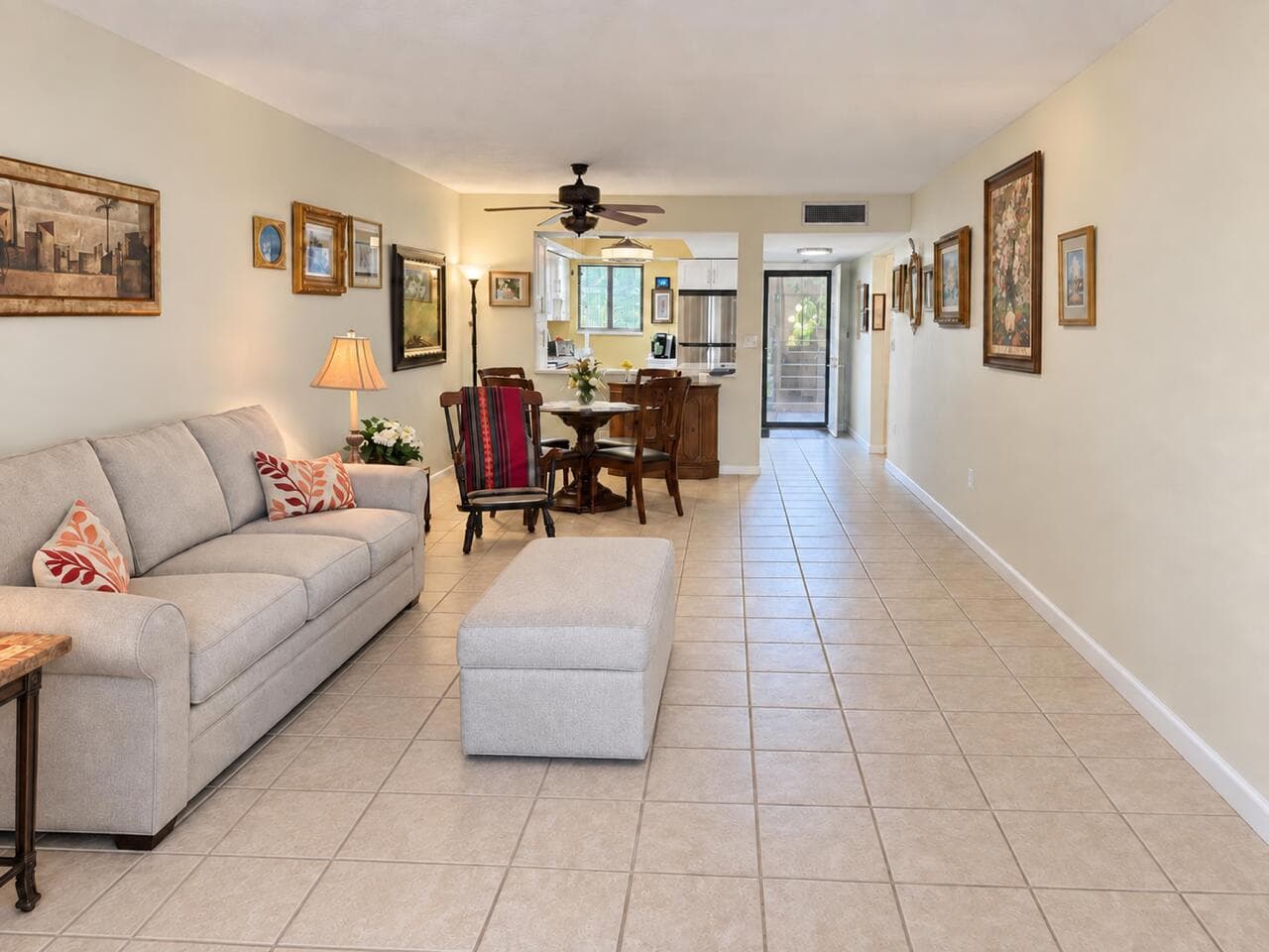 3154 Via Poinciana # 115, Lake Worth FL 33467