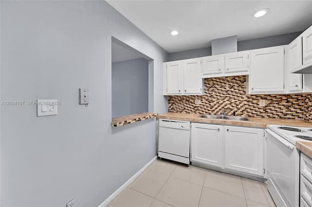 4132 NW 88th Ave # 203, Coral Springs FL 33065 - Coral Springs, FL - Photo 6
