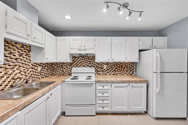 4132 NW 88th Ave # 203, Coral Springs FL 33065 - Coral Springs, FL - Photo 5