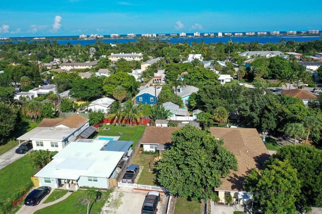 826 S M Street, FL 33460 - Photo 6