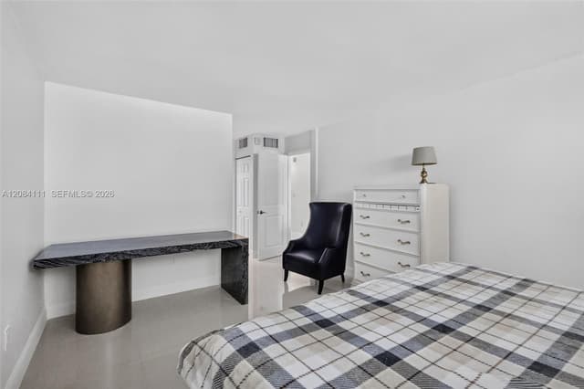4000 NE 170th St # 606, North Miami Beach FL 33160 - North Miami Beach, FL - Photo 2