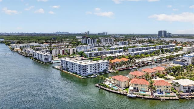 4000 NE 170th St # 606, North Miami Beach FL 33160 - North Miami Beach, FL - Photo 5