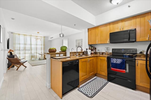 1745 E Hallandale Beach Blvd # 1108W, Hallandale Beach FL 33009 - Hallandale Beach, FL - Photo 4