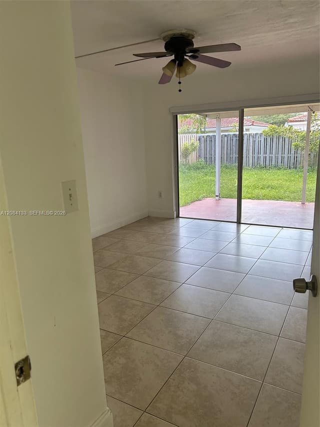 9136 NW 192nd Ter, Hialeah FL 33018 - Hialeah, FL - Photo 6