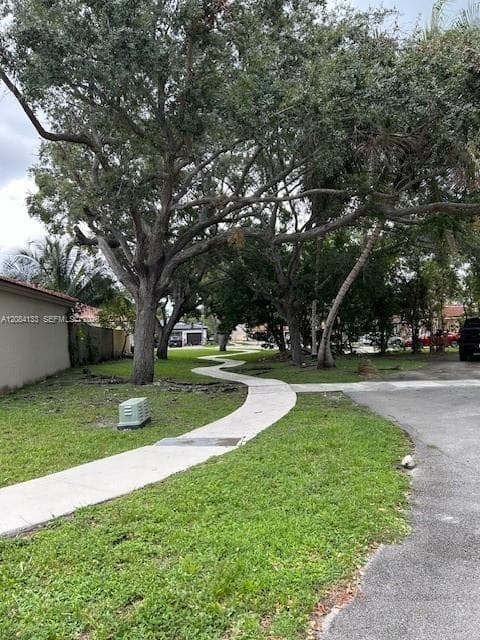 9136 NW 192nd Ter, Hialeah FL 33018 - Hialeah, FL - Photo 7
