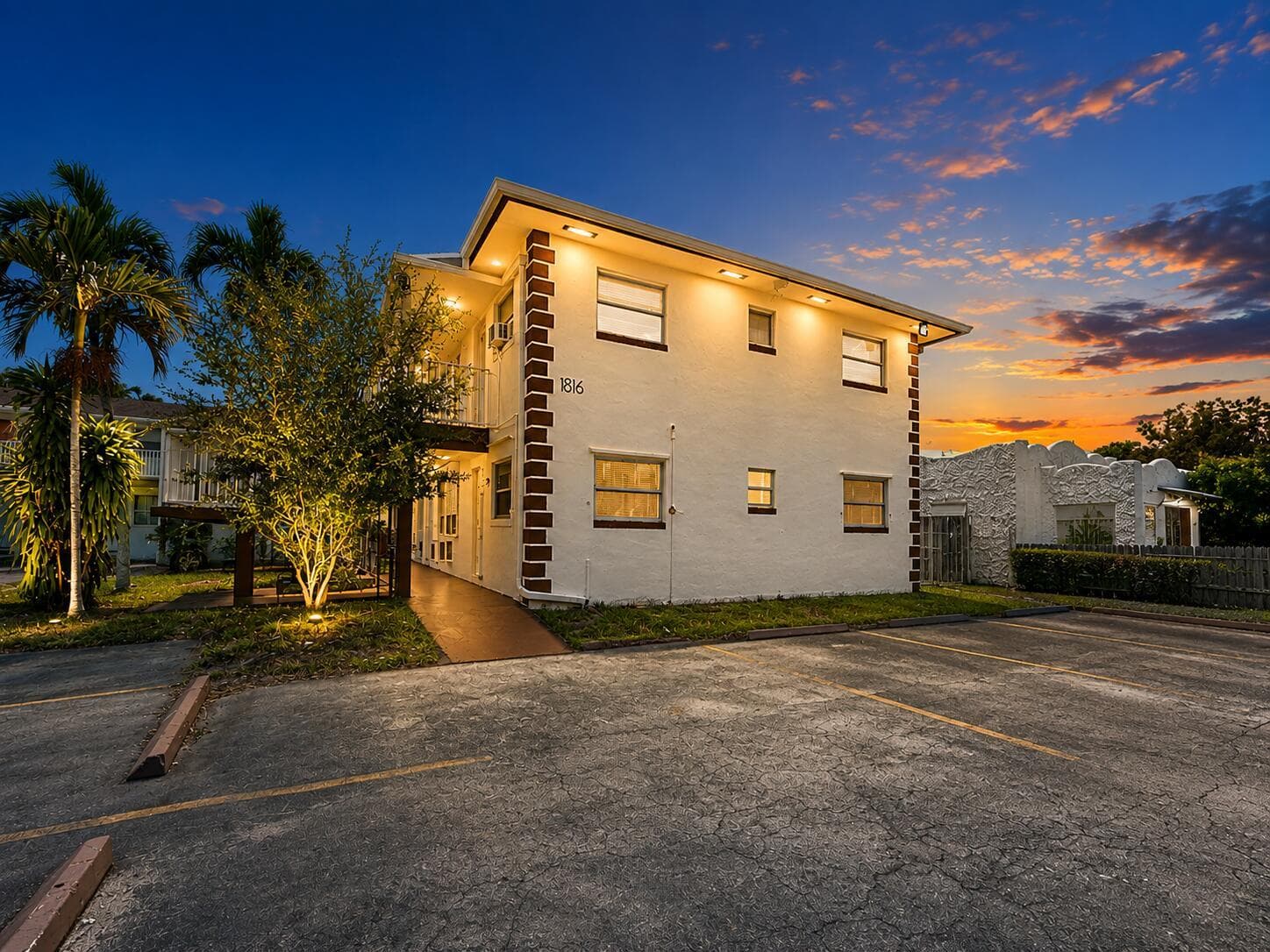 1816 Mckinley Street # 7, Hollywood FL 33020 - Hollywood, FL - Photo 1