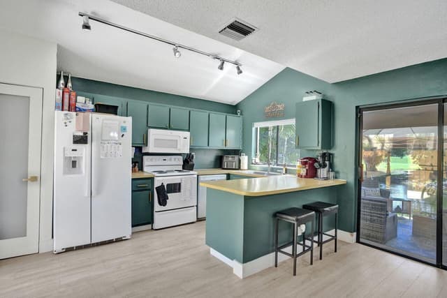 734 NW 132nd Terrace, Plantation FL 33325 - Plantation, FL - Photo 4