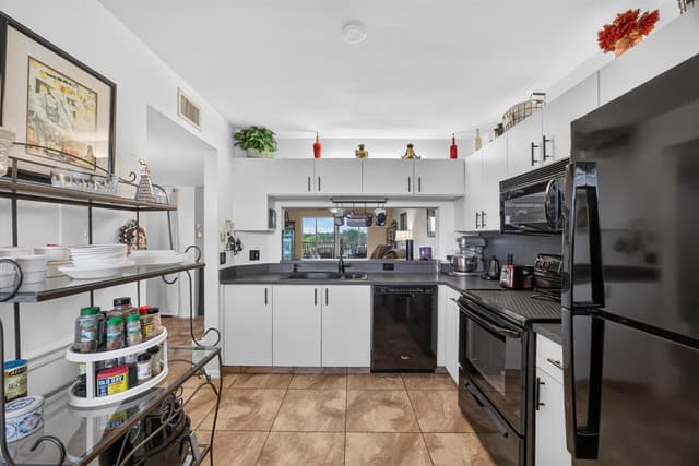 10346 NW 24TH Place # 406, Sunrise FL 33322 - Sunrise, FL - Photo 4
