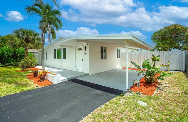 160 NE 60TH Street, Oakland Park FL 33334 - Oakland Park, FL - Photo 2