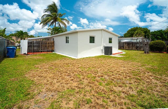 160 NE 60TH Street, Oakland Park FL 33334 - Oakland Park, FL - Photo 4