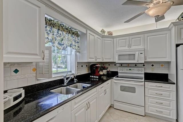 1201 N SUGAR SANDS Boulevard # 3, Singer Island FL 33404 - Singer Island, FL - Photo 5
