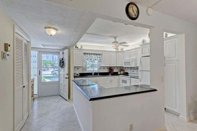 1201 N SUGAR SANDS Boulevard # 3, Singer Island FL 33404 - Singer Island, FL - Photo 4