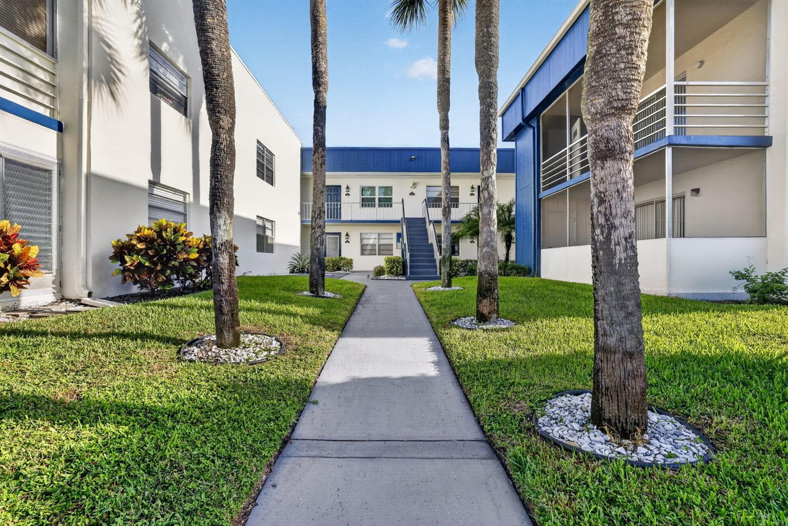 515 Normandy Lane, Delray Beach FL 33484 - Delray Beach, FL - Photo 1