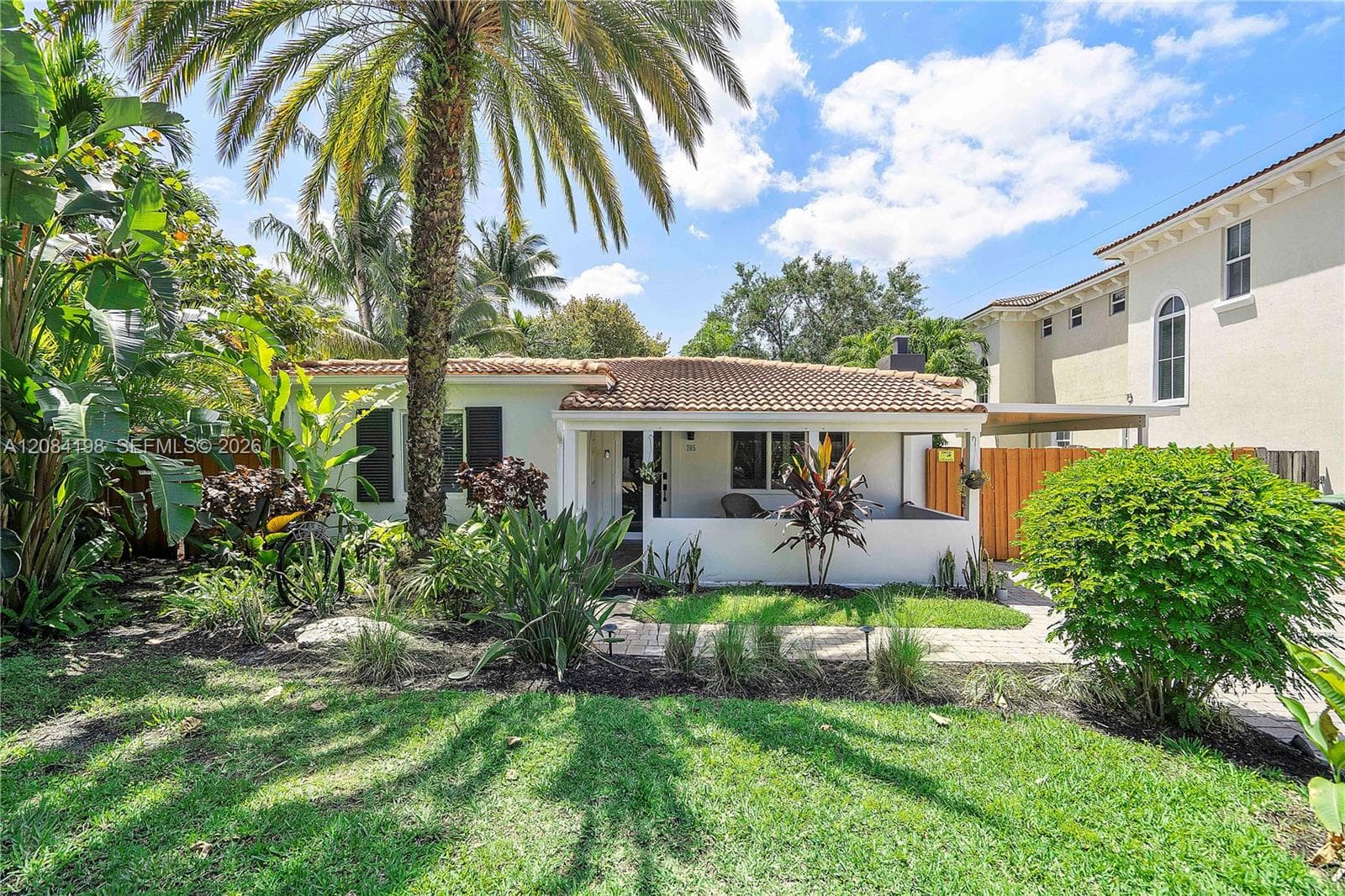 705 SW 8th Ave, Fort Lauderdale FL 33315 - Fort Lauderdale, FL - Photo 1