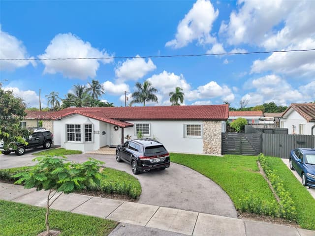 2211 SW 98th Pl, Miami FL 33165 - Miami, FL - Photo 2