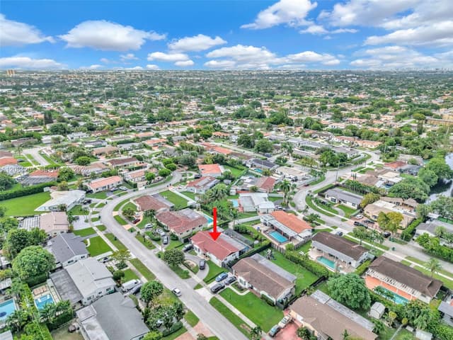2211 SW 98th Pl, Miami FL 33165 - Miami, FL - Photo 7