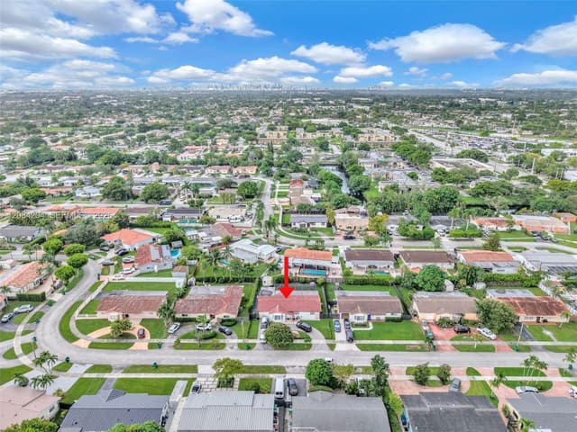 2211 SW 98th Pl, Miami FL 33165 - Miami, FL - Photo 5
