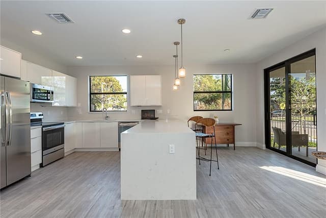 1101 NE 3RD Avenue, Fort Lauderdale FL 33304 - Fort Lauderdale, FL - Photo 6