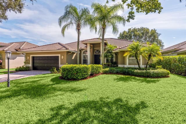 4933 CHARDONNAY Drive, Coral Springs FL 33067 - Coral Springs, FL - Photo 2