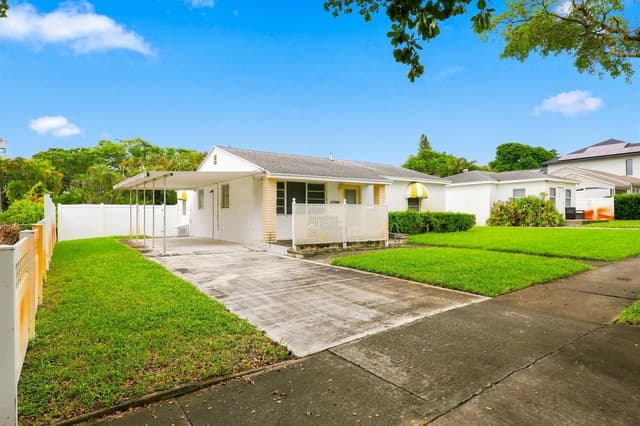 933 UPLAND Road, West Palm Beach FL 33401 - West Palm Beach, FL - Photo 7