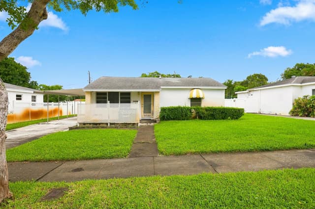 933 UPLAND Road, West Palm Beach FL 33401 - West Palm Beach, FL - Photo 4