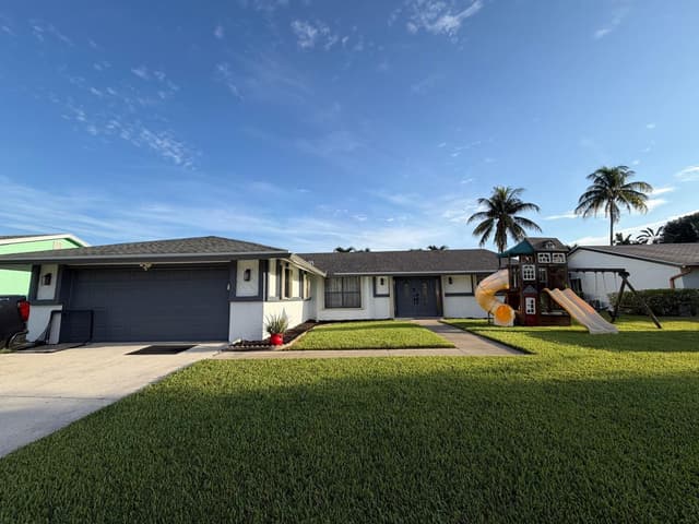 5099 LITTLE BETH Drive S, Boynton Beach FL 33472 - Boynton Beach, FL - Photo 2
