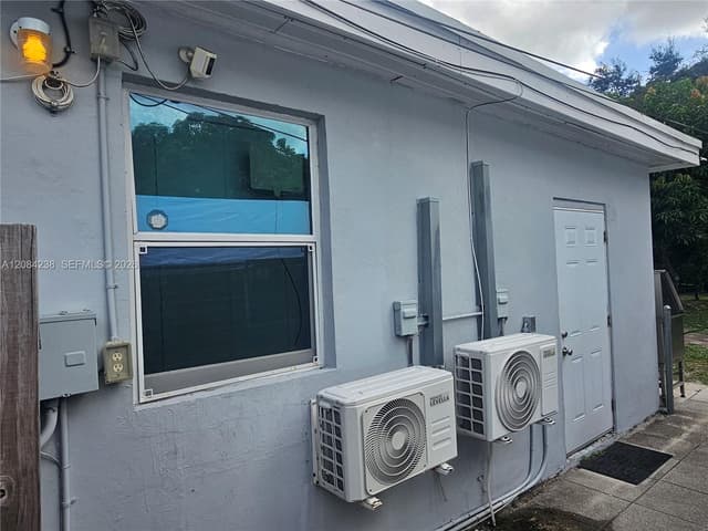 12145 NE 11th Ct, North Miami FL 33161 - North Miami, FL - Photo 3