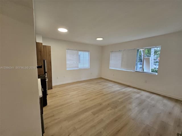 557 Michigan Ave, Miami Beach FL 33139 - Miami Beach, FL - Photo 2