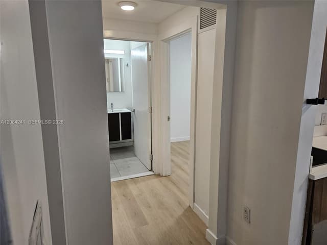 557 Michigan Ave, Miami Beach FL 33139 - Miami Beach, FL - Photo 7