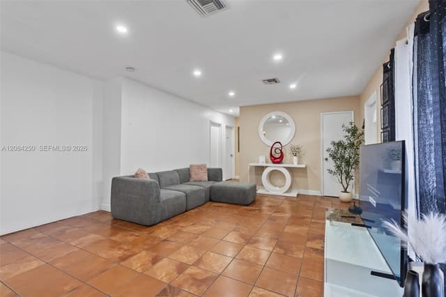 3831 NW 6th Pl, Lauderhill FL 33311 - Lauderhill, FL - Photo 7