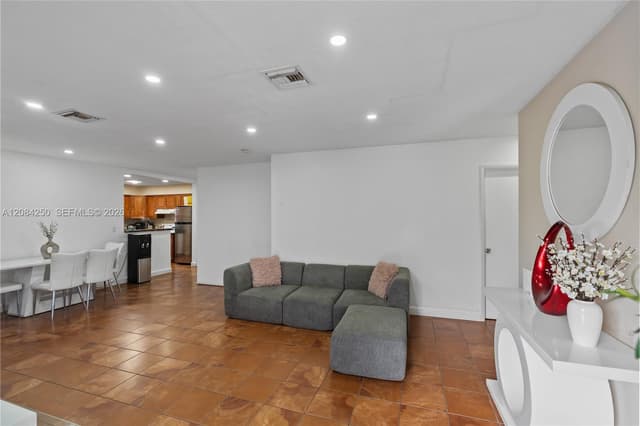 3831 NW 6th Pl, Lauderhill FL 33311 - Lauderhill, FL - Photo 5