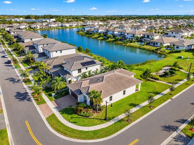 17564 SW 41st St, Miramar FL 33029 - Miramar, FL - Photo 4