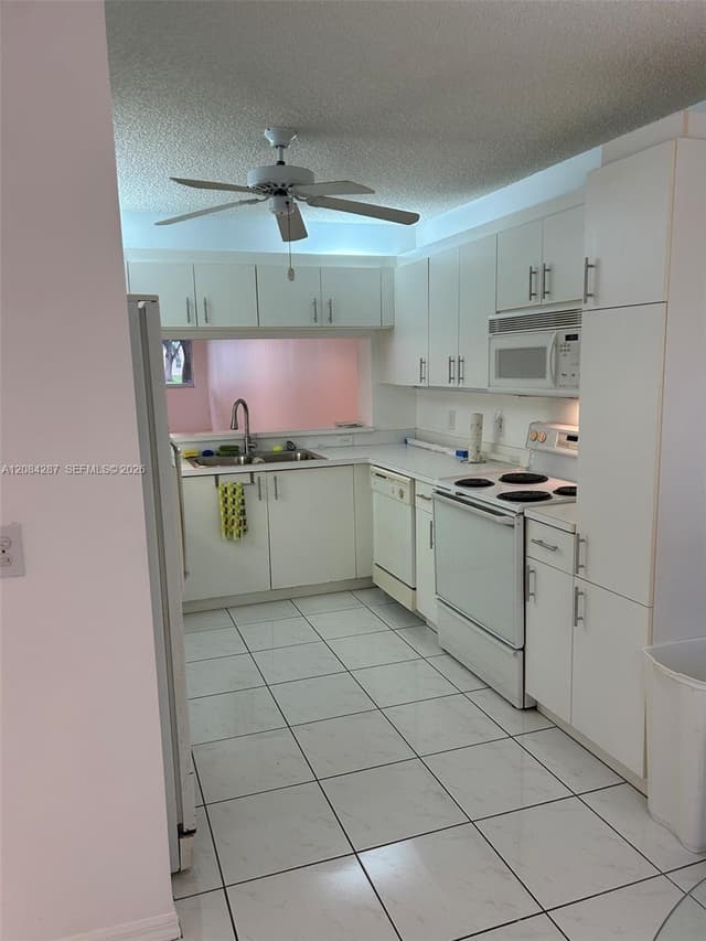 2541 N Nob Hill Rd # 109, Sunrise FL 33322 - Sunrise, FL - Photo 3
