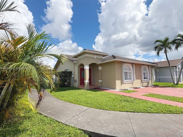 3397 W 72nd Pl, Hialeah FL 33018 - Hialeah, FL - Photo 2