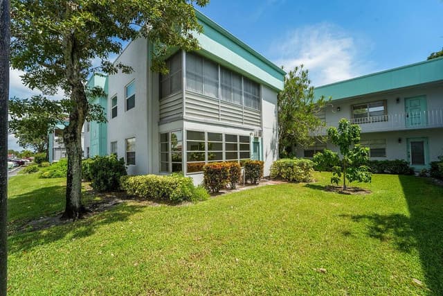 396 Monaco I # I, Delray Beach FL 33446 - Delray Beach, FL - Photo 3
