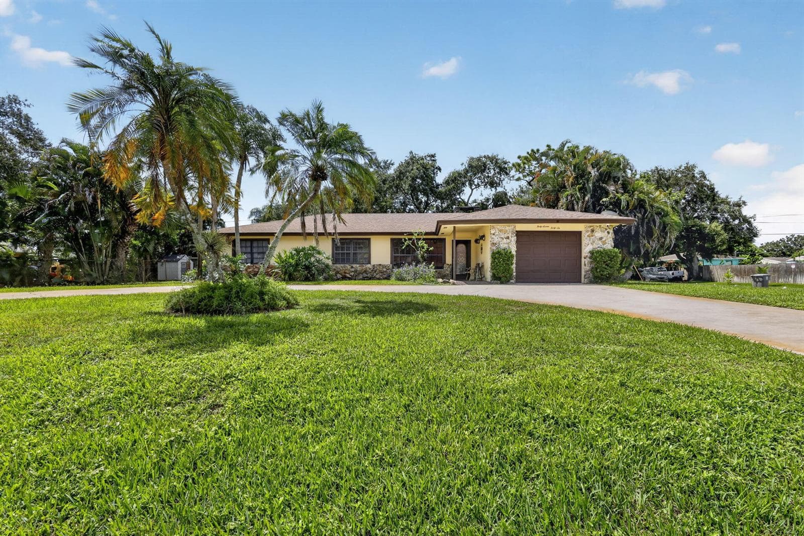 4746 CANAL Drive, Lake Worth FL 33463 - Lake Worth, FL - Photo 1