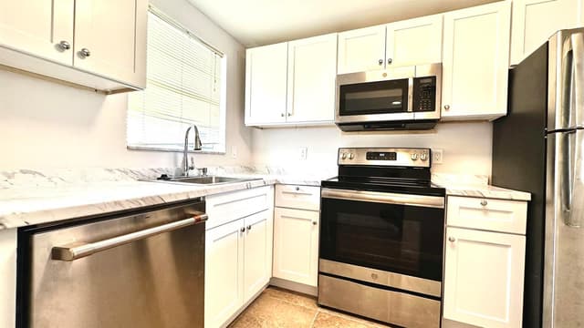 1638 EMBASSY Drive # 208, West Palm Beach FL 33401 - West Palm Beach, FL - Photo 6