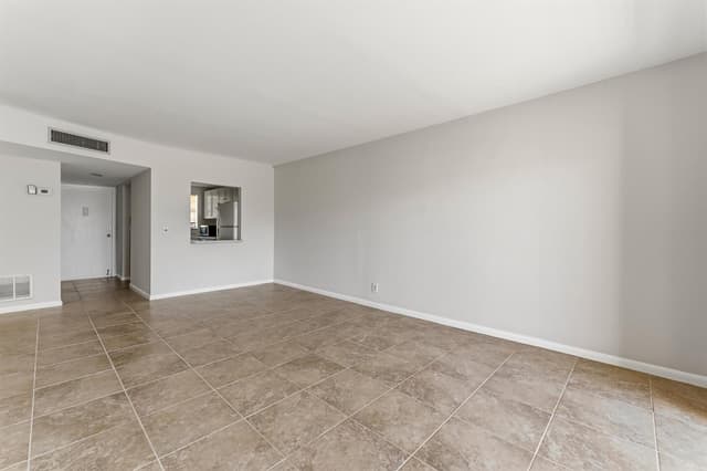 1638 EMBASSY Drive # 208, West Palm Beach FL 33401 - West Palm Beach, FL - Photo 4